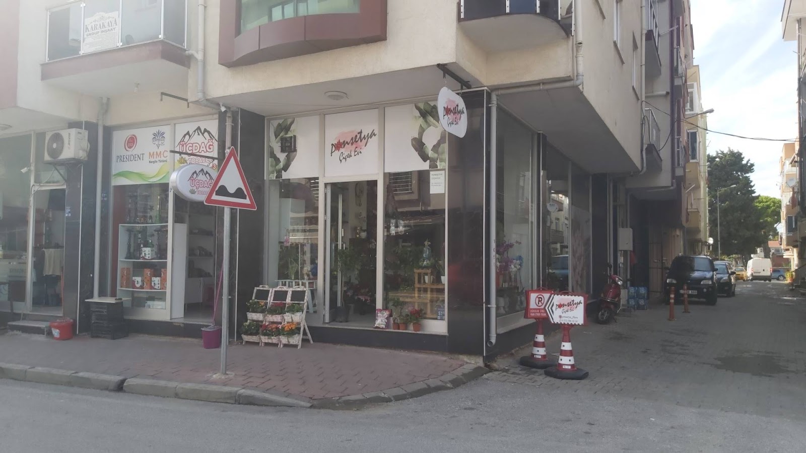Ponsetya Çiçek Evi kır düğünü mekanı — Merkez