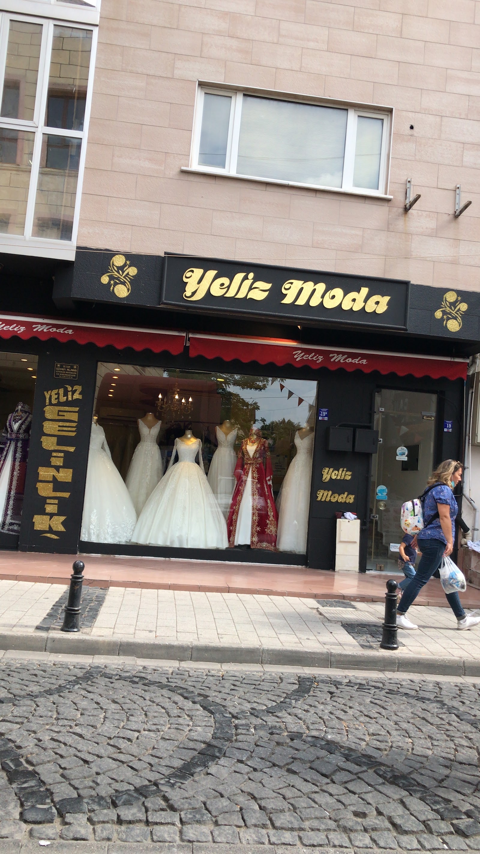 Yeliz Moda Evi Çanakkale kır düğünü mekanı — Çan